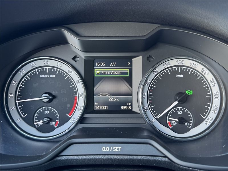Škoda Octavia 2,0 TDI DSG STYLE DPH 1.maj ČR - fotka 28 z 50