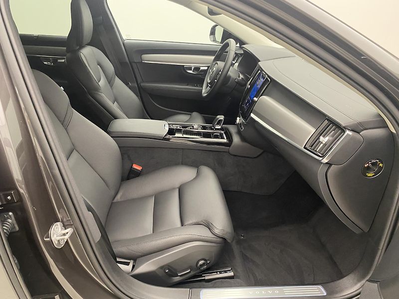 Volvo V90 T6 AWD RECHARGE DARK PLUS AUT - fotka 24 z 54