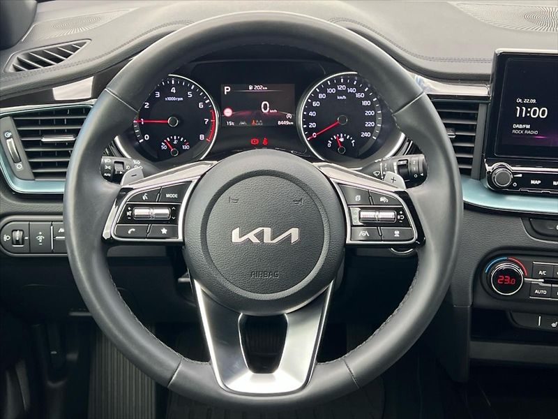 Kia XCeed 1,6 T-GDi 132kW 7DCT STEEL EDI - fotka 15 z 26