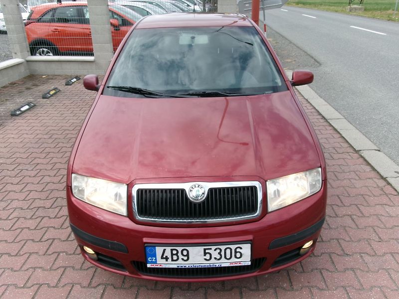 Škoda Fabia (2007) 1,2HTP KLIMA TAŽNÉ ČR - fotka 4 z 24