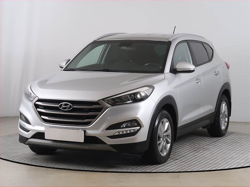 Hyundai Tucson (2018) 1.7 CRDi, Automat, Xenony - fotka 2 z 17