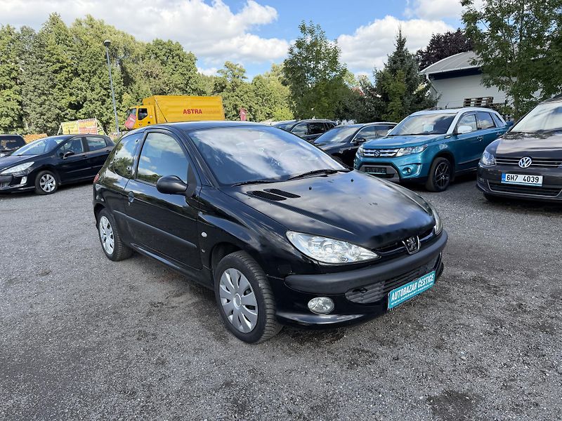 Peugeot 206 2.0 HDI XS - fotka 4 z 17