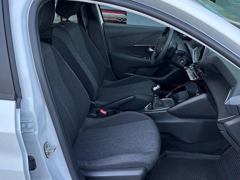 Peugeot 208 STYLE - fotka 9 z 28