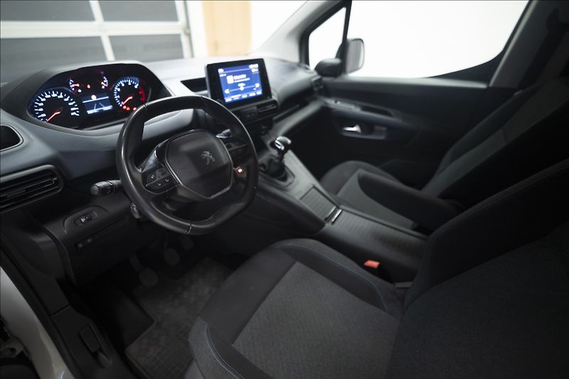Peugeot Rifter 1,5 BlueHDi KAMERA 7 MÍST ČR - fotka 20 z 37
