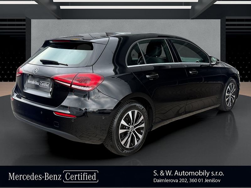 Mercedes-Benz Třídy A 180d - fotka 5 z 37