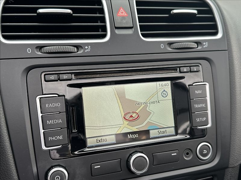 Volkswagen Golf 1,2 TSI 105PS  Cup Cabrio - fotka 33 z 48