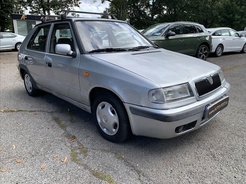 Škoda Felicia 1,3 LXi - RUČNÍ ŘÍZENÍ - fotka 3 z 13