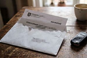 Běžný úřední dopis se pro belgického řidiče proměnil v šokující událost, když v něm našel pokutu za rychlost překračující limity proudových letadel.