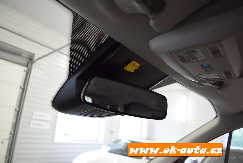 Ford Tourneo Custom 2.0 TDCI TITANIUM X 132 kW 8M. - fotka 63 z 70