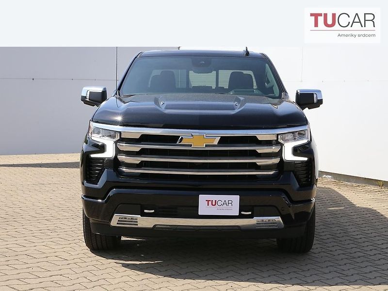 Chevrolet Silverado (2025) High Country 6.2 V8  - fotka 2 z 47