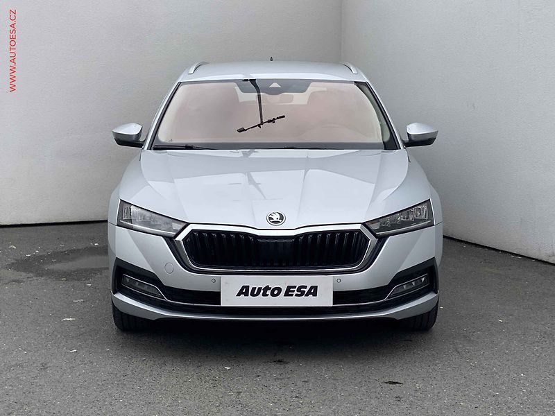 Škoda Octavia (2021) 1.5 TSi, 1.maj,ČR, Style - fotka 2 z 21