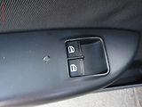 Škoda Octavia (2009) 1.6 MPi, AC, výhřev sed - náhled 13