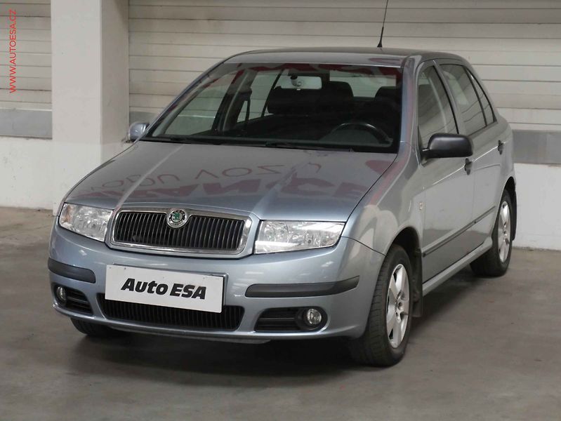 Škoda Fabia (2005) 1.2 HTP, 2.maj,ČR, AC, tažné - fotka 3 z 14