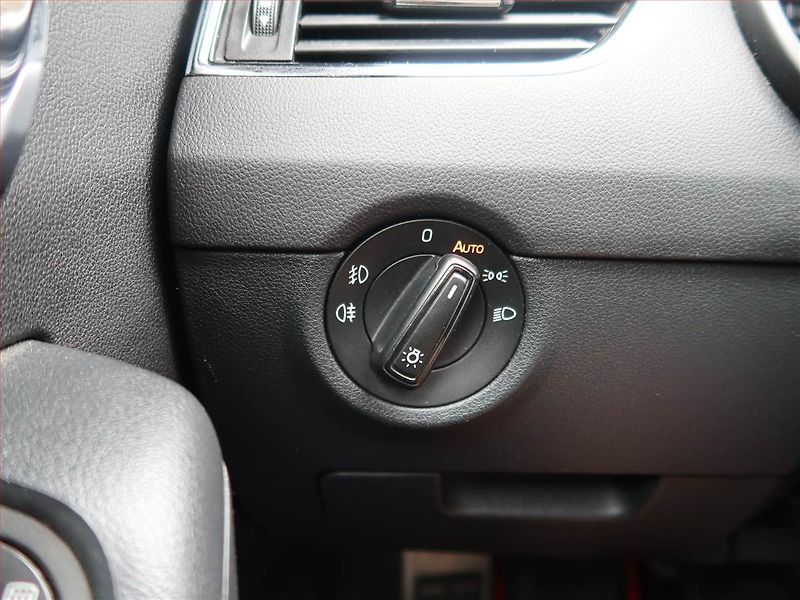Škoda Octavia (2014) Scout 2.0 TDI, 4X4, Automat - fotka 22 z 22