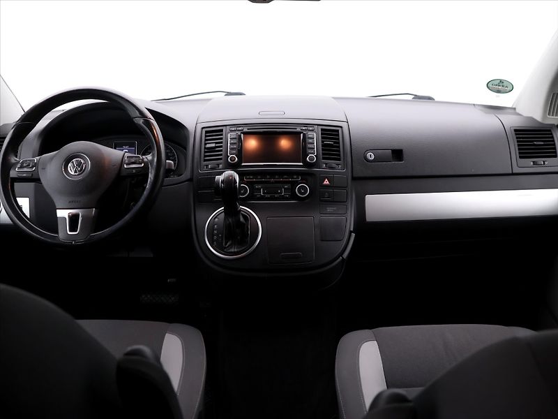 Volkswagen Multivan 2,0 TDI 4Motion DSG Comfortlin - fotka 21 z 28