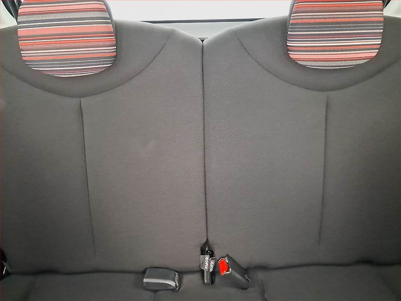 Citroën C1 (2016) 1.2 Pure Tech, Serv.kniha - fotka 10 z 15