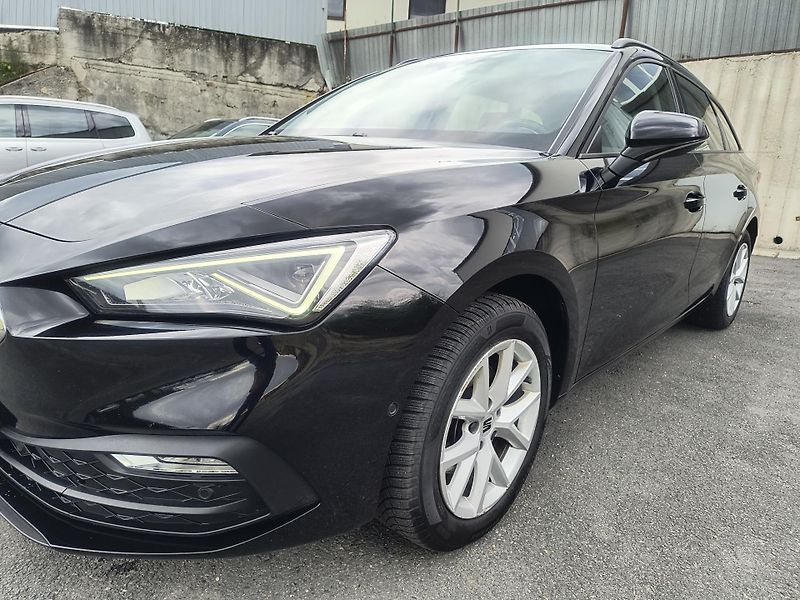 Seat Leon 1.0 eTSi AT 81KWNAVI/MATRIXLED - fotka 16 z 67