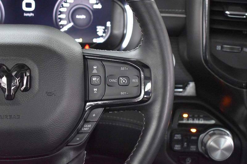 Dodge RAM 5.7 HEMI*LIMITED*AIR*LPG*ČR 1M - fotka 23 z 48