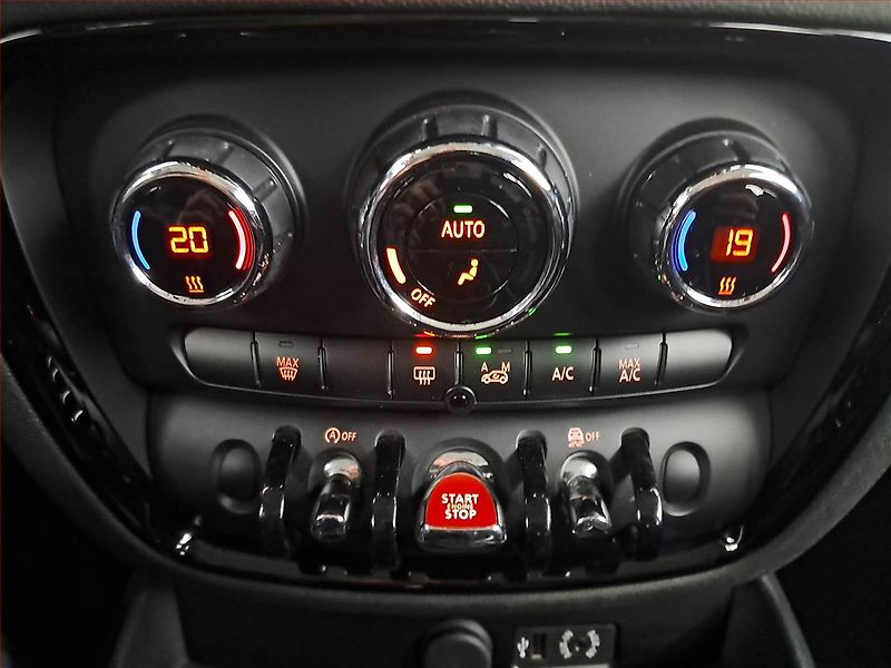Mini Clubman (2016) One D, Navi, Tempomat - fotka 13 z 18