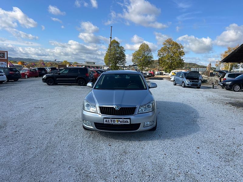 Škoda Octavia 2.0 TDi - fotka 1 z 15