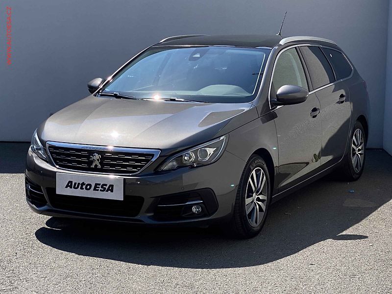 Peugeot 308 (2018) 1.2 PT, Allure, AT, panor - fotka 3 z 19
