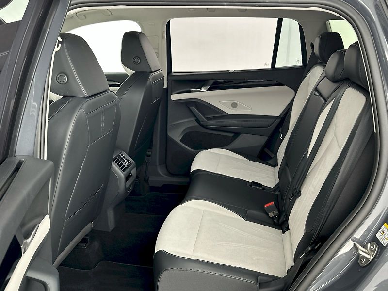 Volkswagen Tayron (2025) Elegance 2.0 TSI 150kW 4Motion - fotka 8 z 42