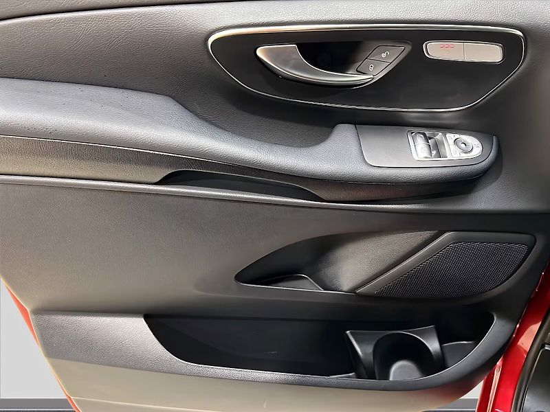 Mercedes-Benz Třídy V Marco Polo 300d AMG 360 AIR Di - fotka 9 z 15
