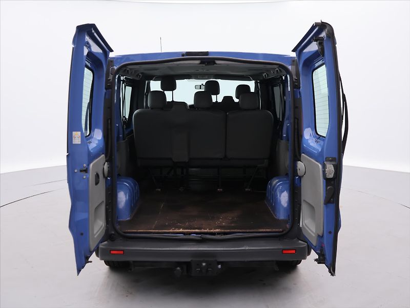 Opel Vivaro 2,0 CDTi CZ Klima Tažné 2.Maj - fotka 9 z 25