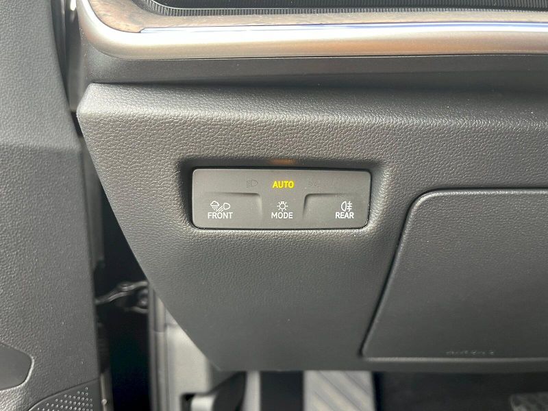 Škoda Superb (2024) COMBI L K TD 110/2.0 A7F - fotka 18 z 39