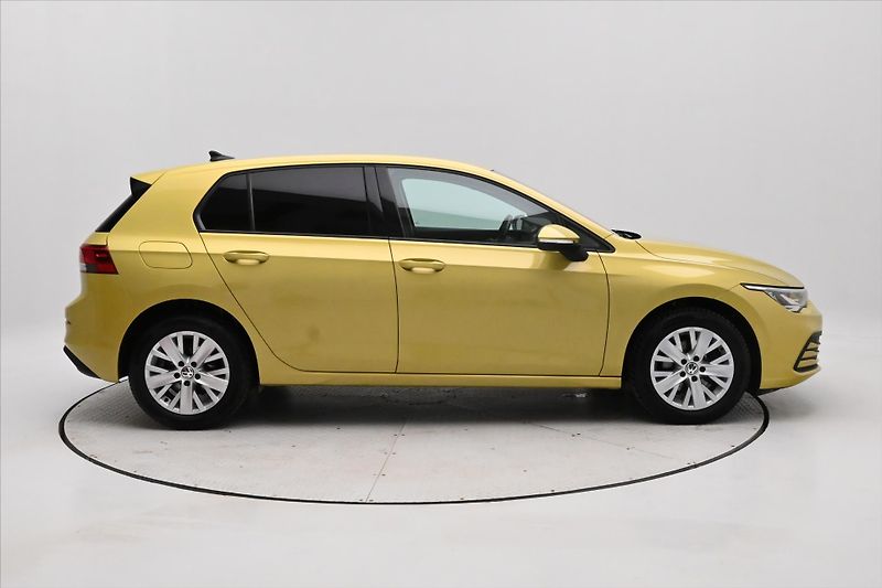 Volkswagen Golf 1,0 TSI 81kW Life Záruka až 5 - fotka 4 z 30