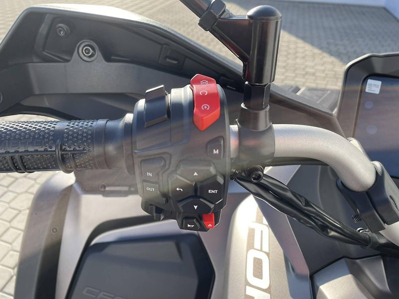 CFMOTO (2026) Gladiator X1000 G3 Premium E5+ - fotka 11 z 12