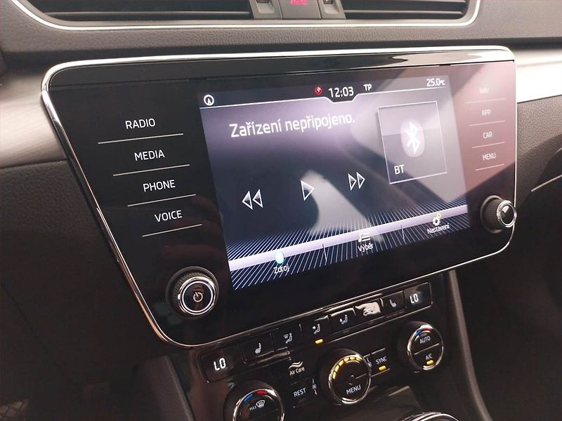 Škoda Superb (2018) 2.0 TDI, Automat, Navi - fotka 18 z 23