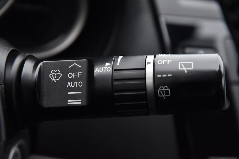 Mazda 6 MZR 2.0 DISI A/T,KLIMA,TEMP,AL - fotka 14 z 39