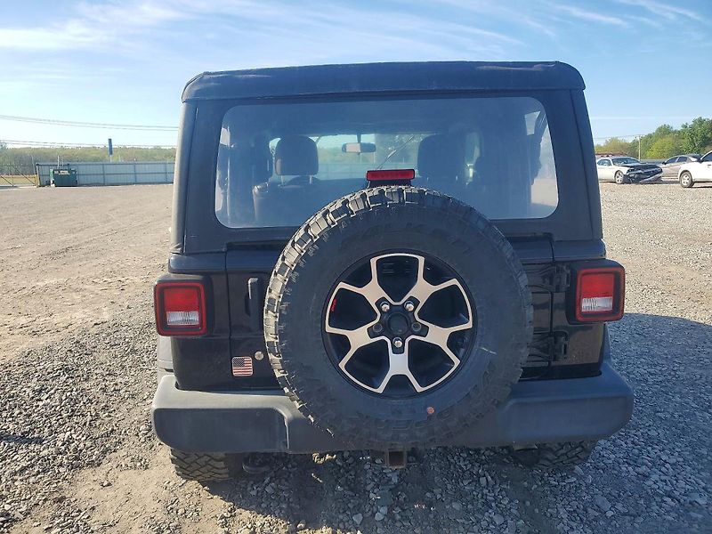 Jeep Wrangler (2020) Auto na cestě - fotka 6 z 11