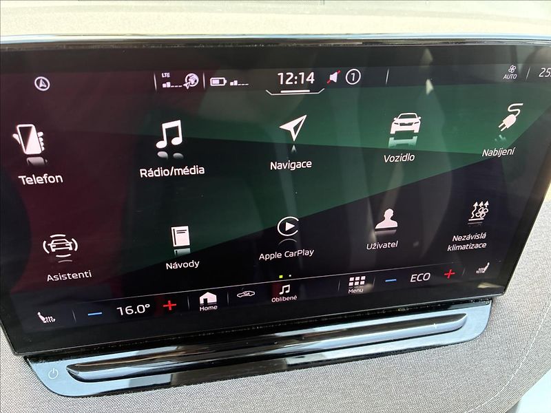 Škoda Enyaq 0,0 IV60 132KW 62kWh TAŽNÉ - fotka 14 z 25