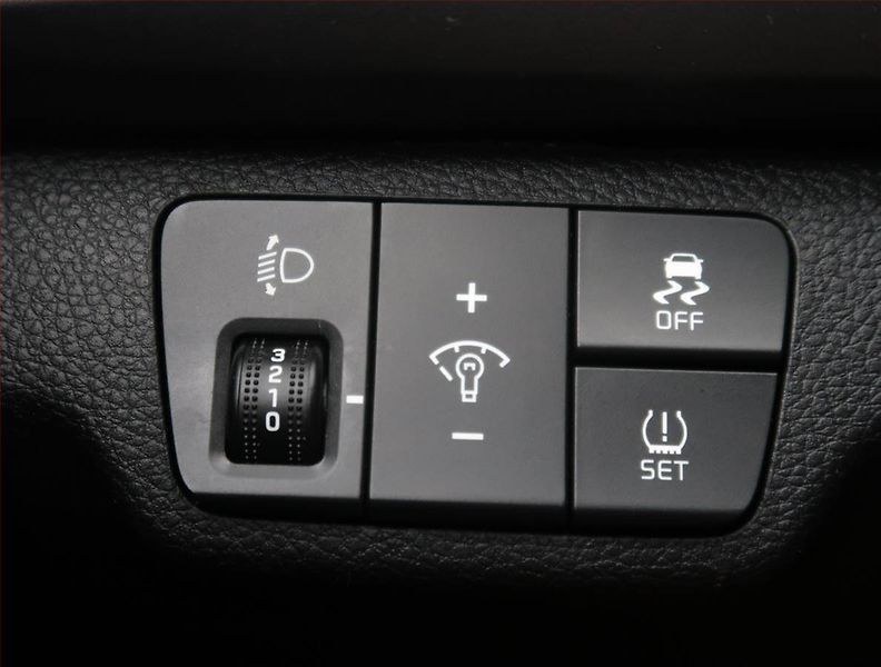 Kia Rio (2018) 1.25 CVVT, Serv.kniha - fotka 16 z 16