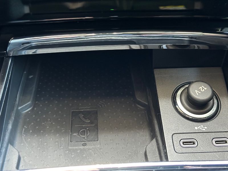 Škoda Karoq (2021) 1.5TSi SPORTLINE, VIRTUAL. - fotka 22 z 26