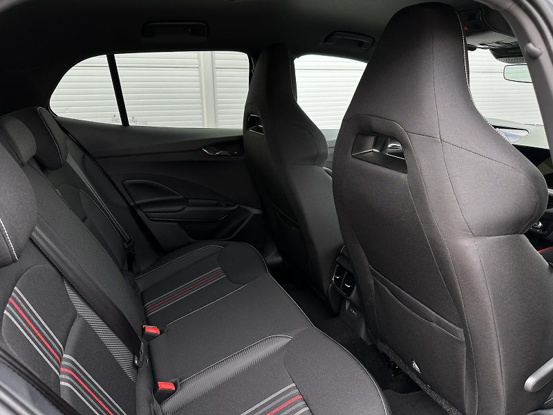 Škoda Fabia 1.0TSi DSG Monte Carlo 116PS B - fotka 38 z 41