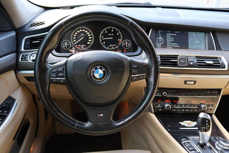 BMW Řada 5 535D GT XDRIVE F07 DPH - fotka 23 z 50