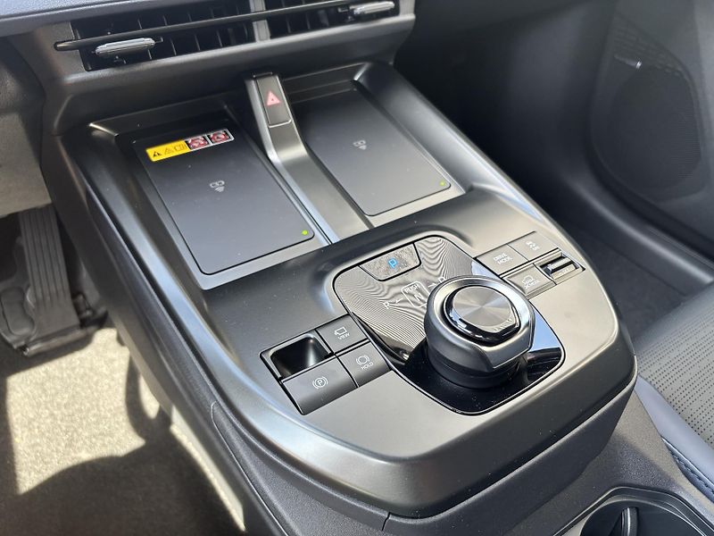 Subaru Solterra (2026) Touring 73 kWh AWD 252 kW - fotka 48 z 74
