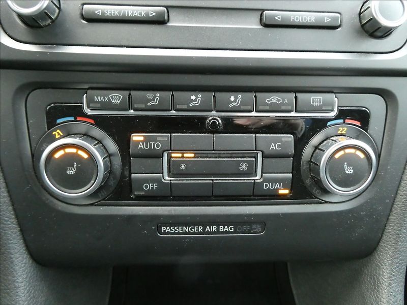 Volkswagen Golf 1,4 TSi 90kW 2xkola,po servise - fotka 29 z 47