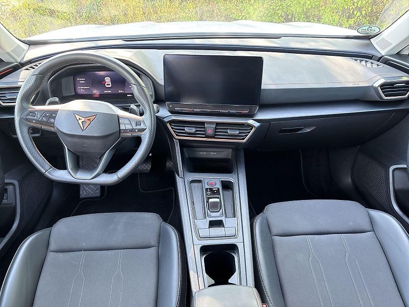 Cupra Formentor (2024) 1.5 TSI DSG - fotka 5 z 30