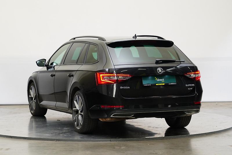 Škoda Superb - fotka 7 z 28