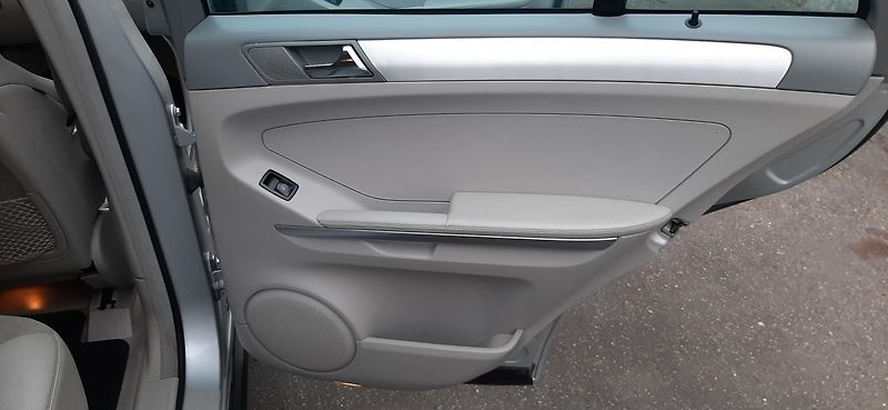 Mercedes-Benz Třídy M (2007) M320CDI 4M NAVI-KUŽE-ALCANTARA - fotka 19 z 42
