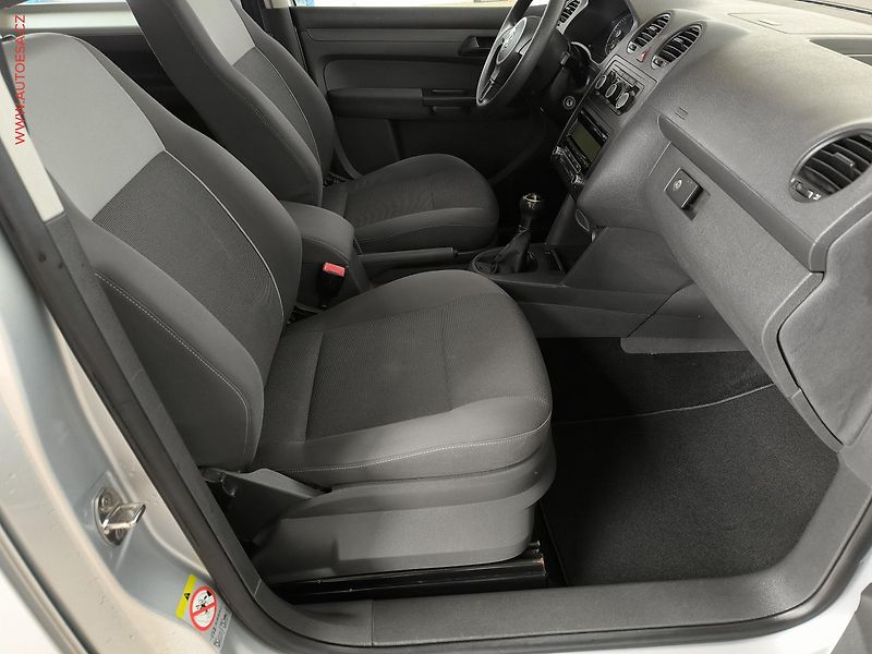 Volkswagen Caddy (2011) 1.6TDi MAXi 7míst, STK2/28 - fotka 12 z 17