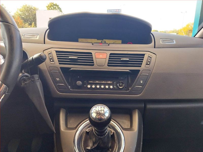 Citroën C4 Picasso (2012) 1.6 HDi, Serv.kniha, po STK - fotka 13 z 16
