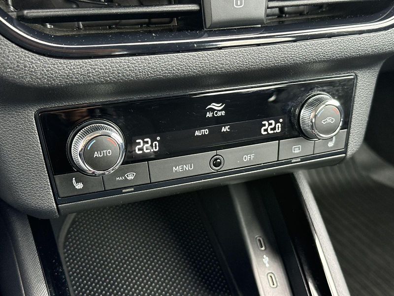 Škoda Kamiq (2023) 1.0 TSI Fresh - fotka 14 z 32