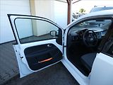 Volkswagen up! 1,0 MPi klima,serviska,2.maj. - náhled 19