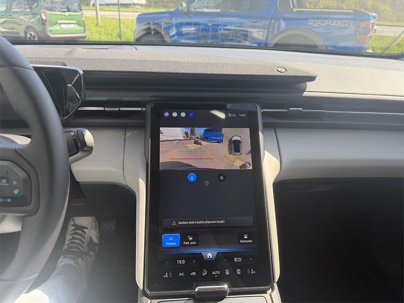 Ford Explorer Premium, SUV, 77 kWh prodlouže - fotka 22 z 22