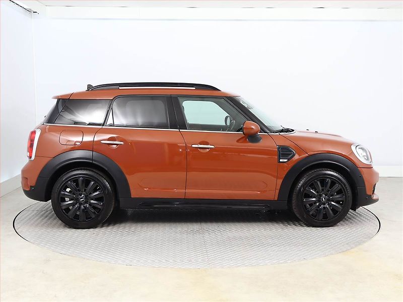 Mini Countryman (2018) Cooper, Serv.kniha, Navi - fotka 6 z 15